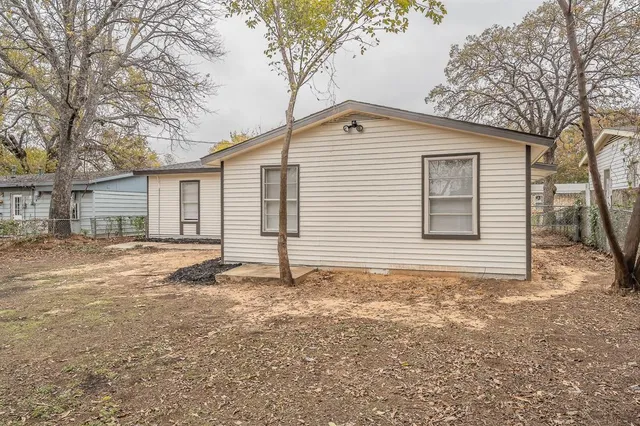 $264,000 | 4545 Reaford Drive, Haltom City, TX 76117