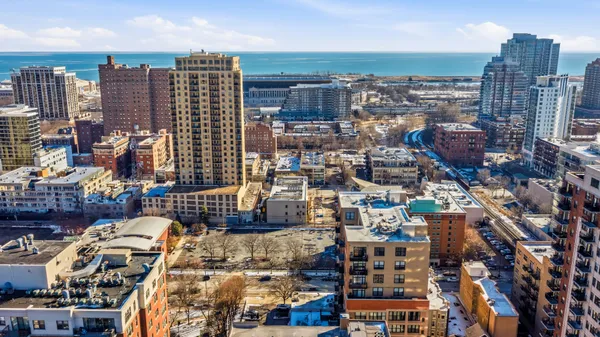 $230,000 | 1503 South State Street, Unit 512, Chicago, IL 60605