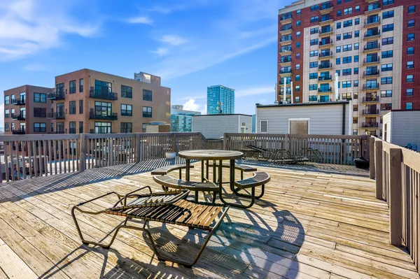 $230,000 | 1503 South State Street, Unit 512, Chicago, IL 60605