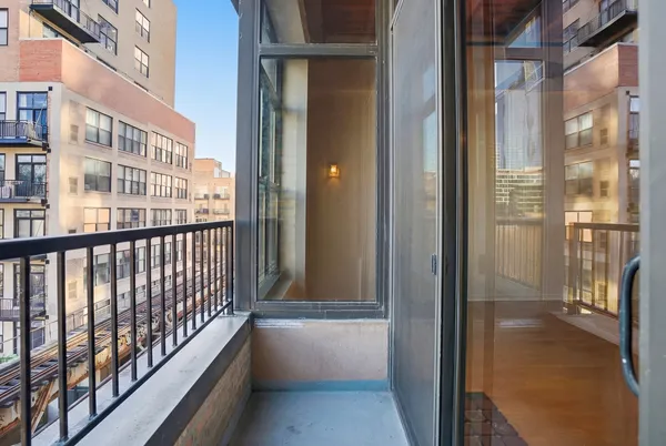 $230,000 | 1503 South State Street, Unit 512, Chicago, IL 60605