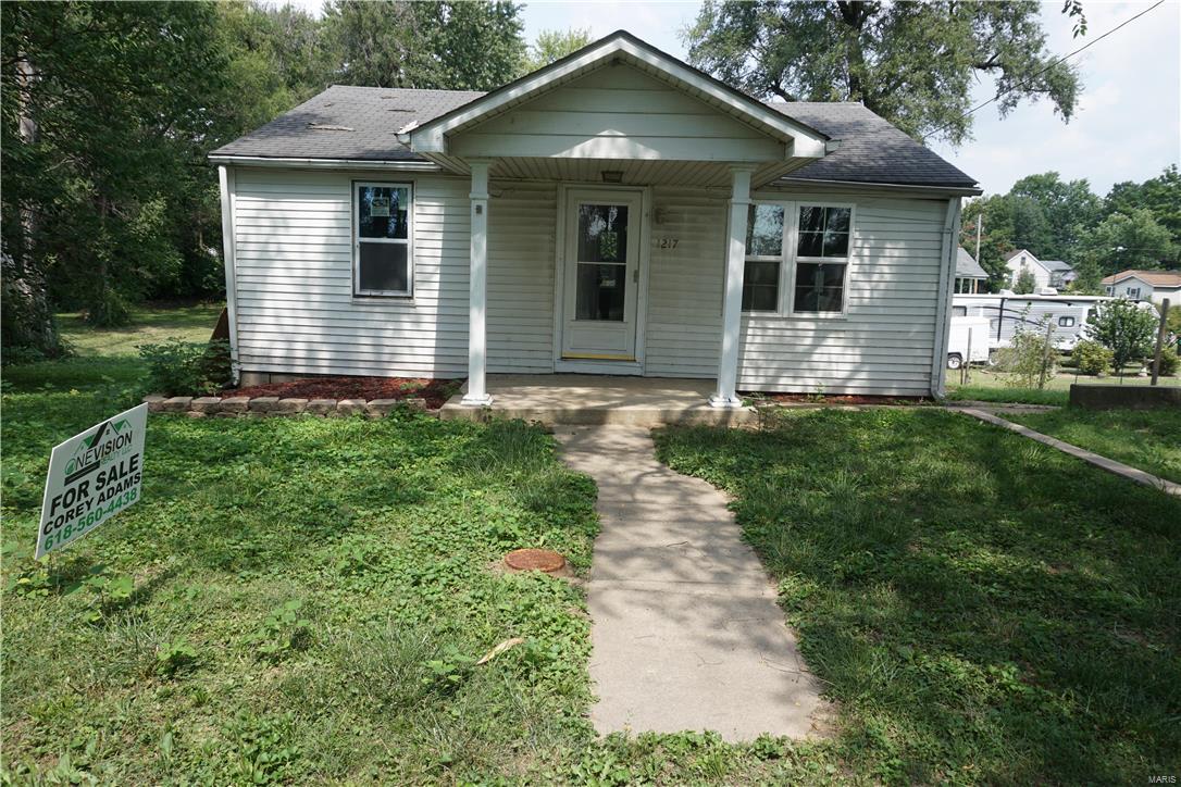 1217 Upper Cahokia Road Cahokia, IL 62206 - Photo 1 of 12