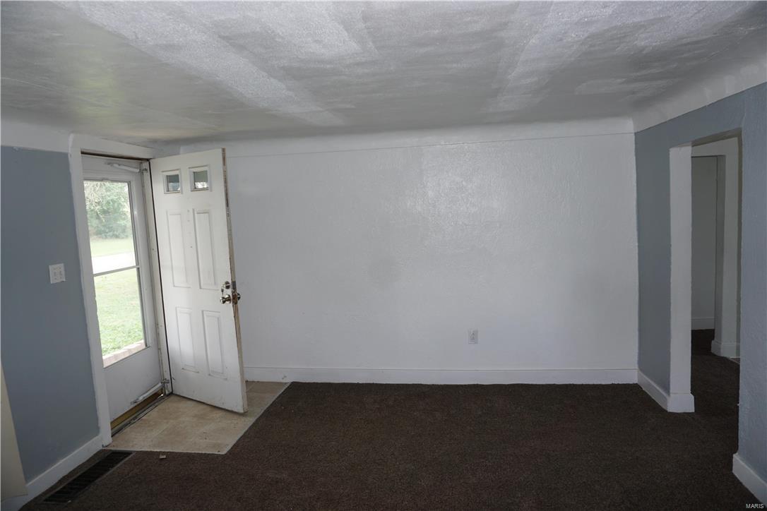 1217 Upper Cahokia Road Cahokia, IL 62206 - Photo 3 of 12