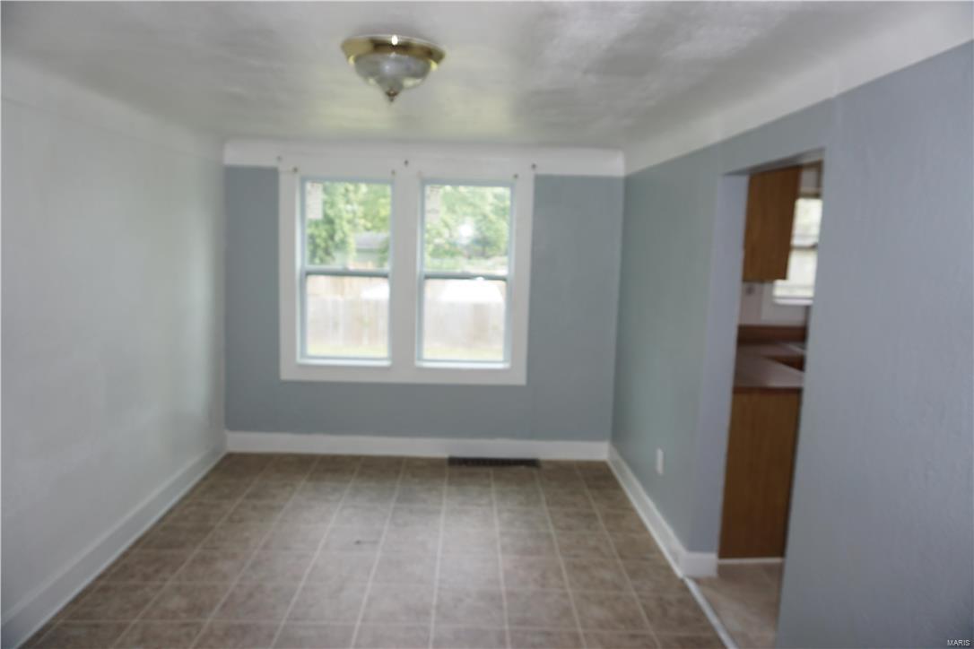1217 Upper Cahokia Road Cahokia, IL 62206 - Photo 4 of 12