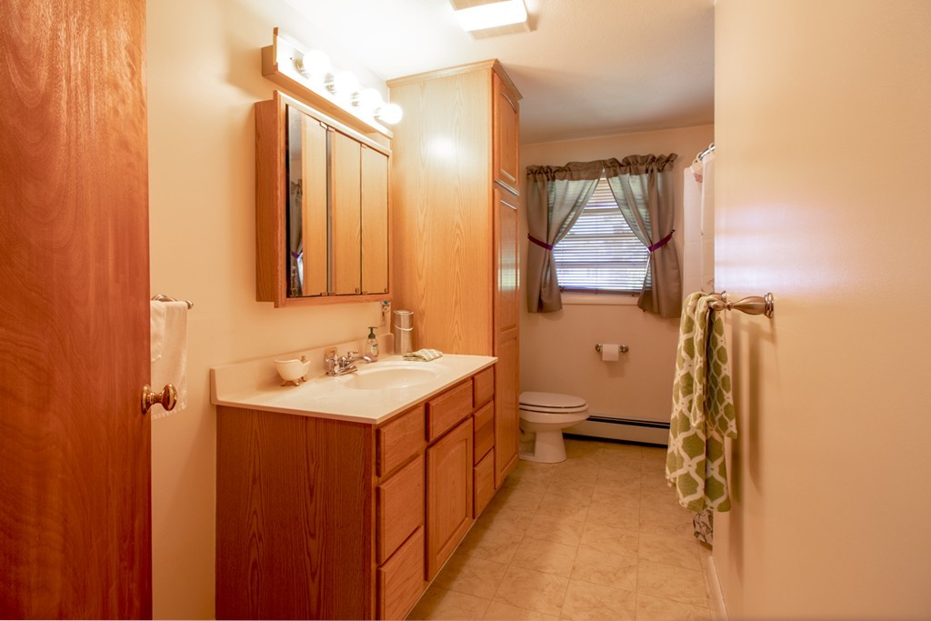 90 North Common Road Westminster, MA 01473 - Photo 5 of 13 Gallery Image 5
