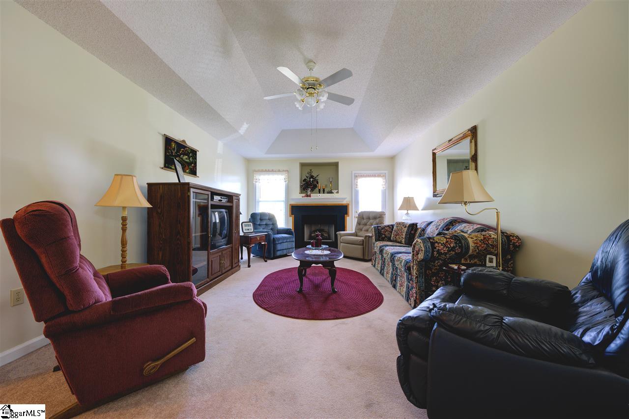 78 Pecan Lane Fountain Inn, SC 29644 - Photo 4 of 22 Gallery Image 4