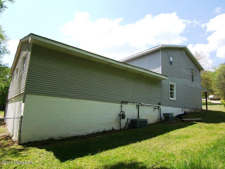 882 Castleman Branch Road Shepherdsville, KY 40165 - Photo 16 of 20 23 REAR