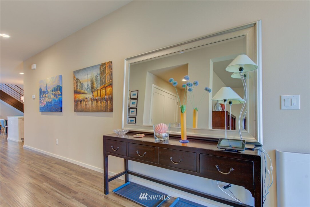 3927 168th Place Southeast Bothell, WA 98012 - Photo 2 of 23