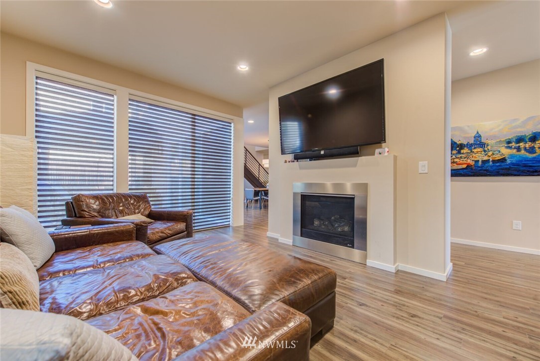 3927 168th Place Southeast Bothell, WA 98012 - Photo 10 of 23