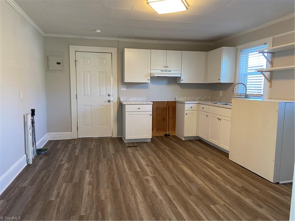 620 South Road High Point, NC 27262 - Photo 5 of 12