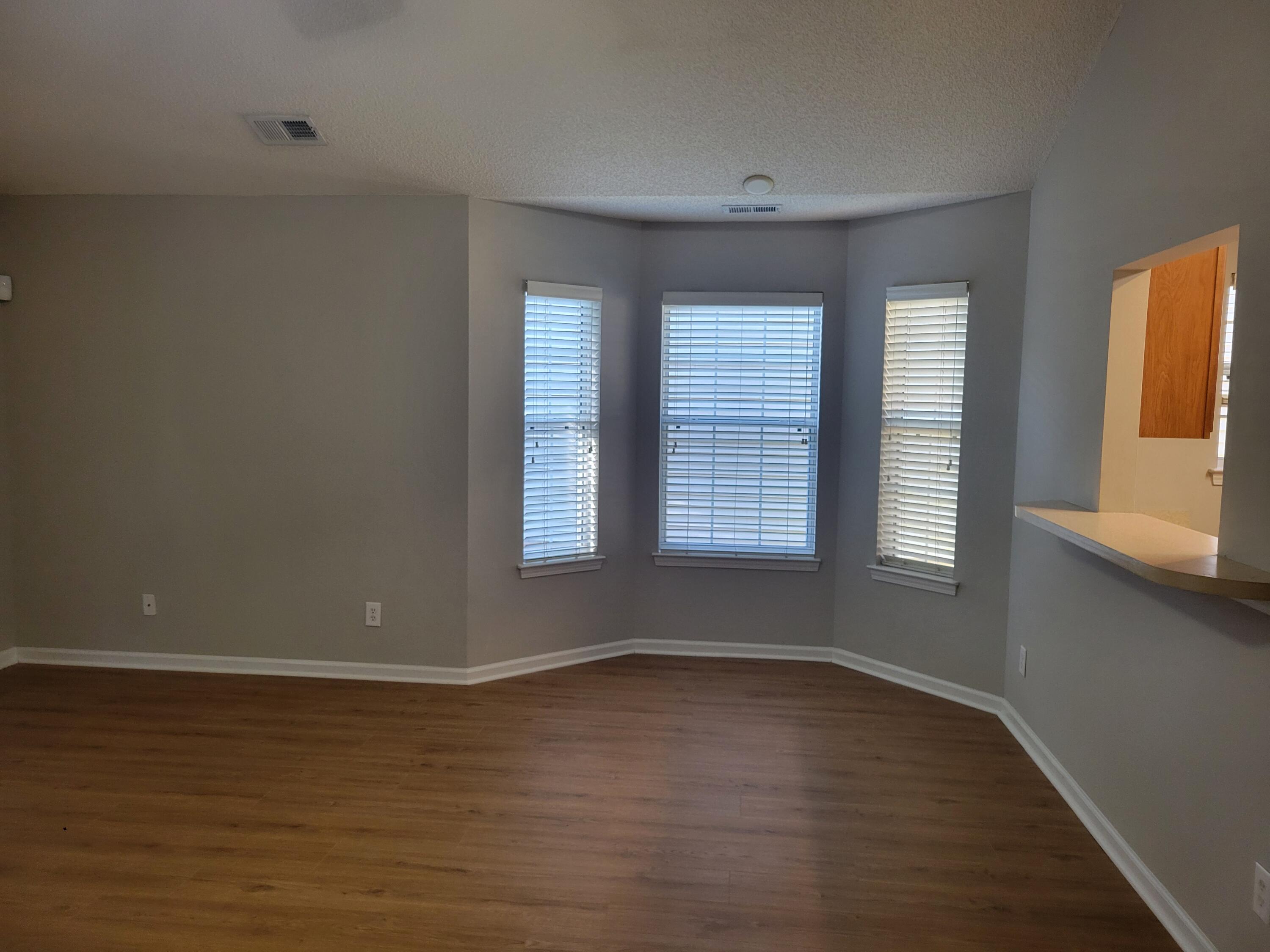 9289 Ayscough Road Summerville, SC 29485 - Photo 9 of 34 Dining alcove