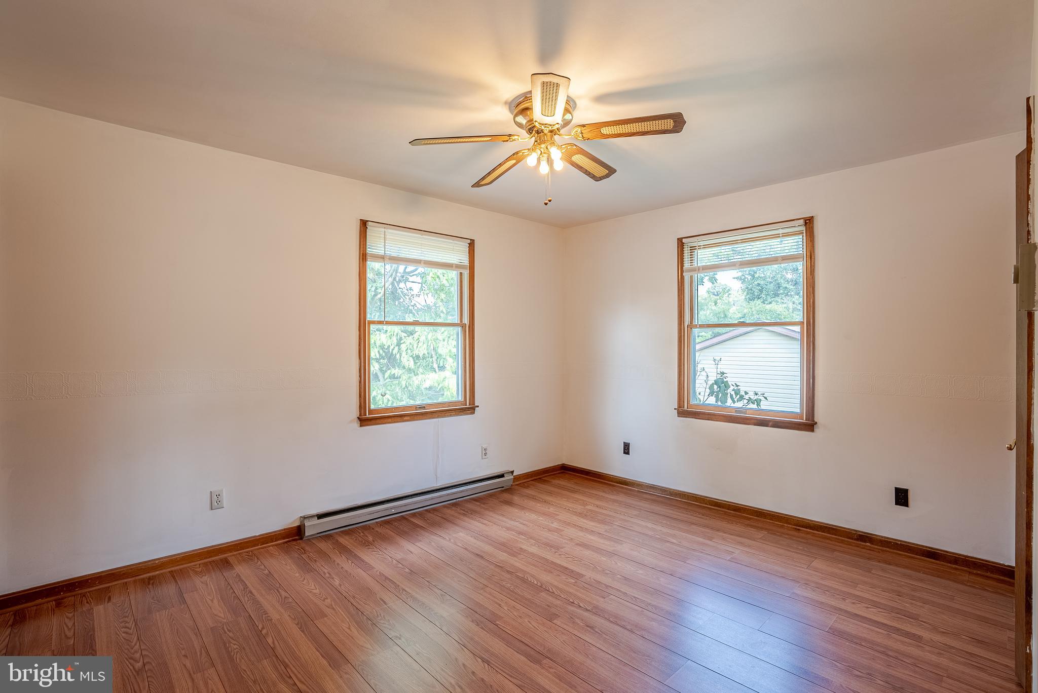 20770 Keadle Road Boonsboro, MD 21713 - Photo 11 of 24 1st bedroom