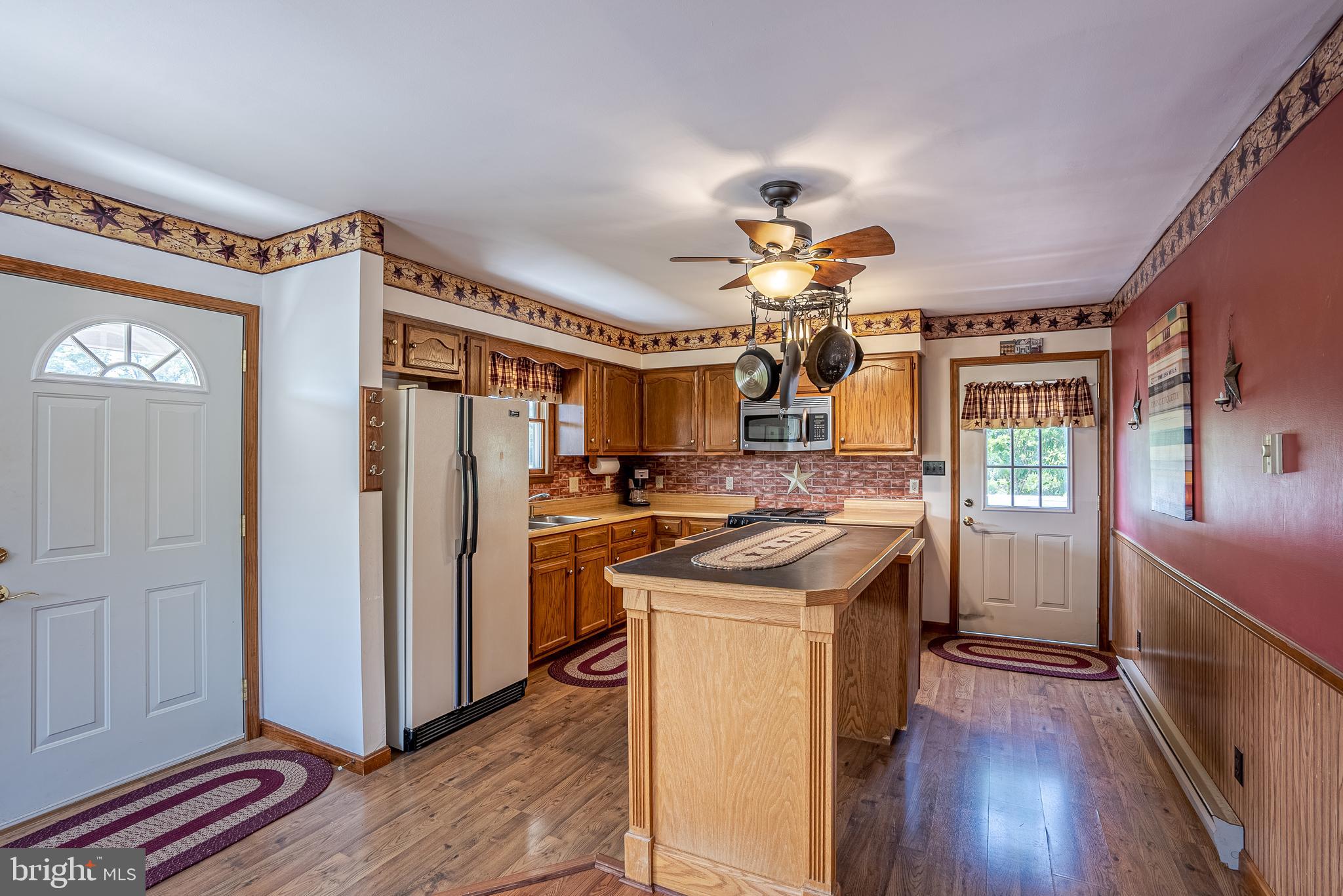 20770 Keadle Road Boonsboro, MD 21713 - Photo 5 of 24 Kitchen Pic 1