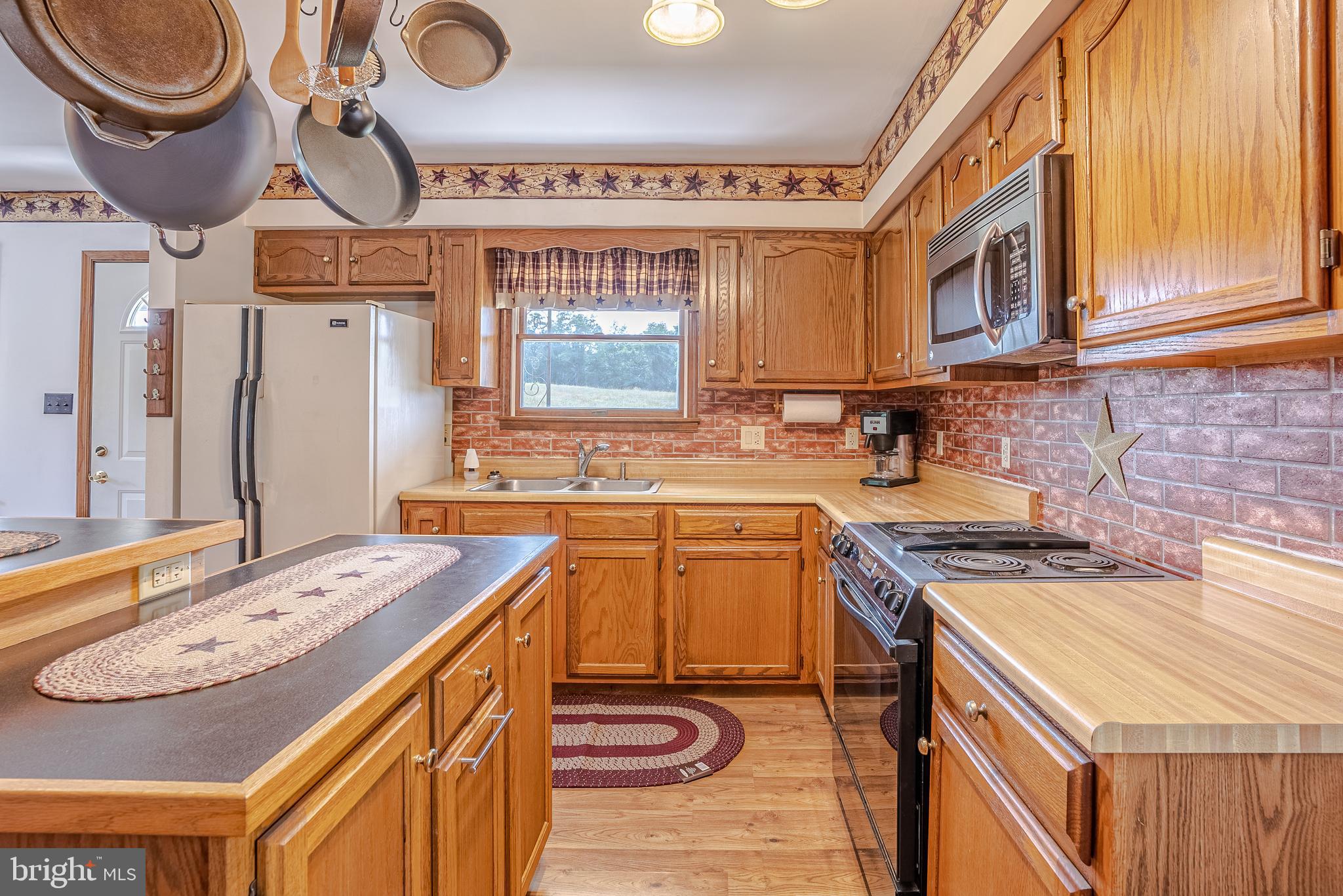 20770 Keadle Road Boonsboro, MD 21713 - Photo 8 of 24 Kitchen Pic 4