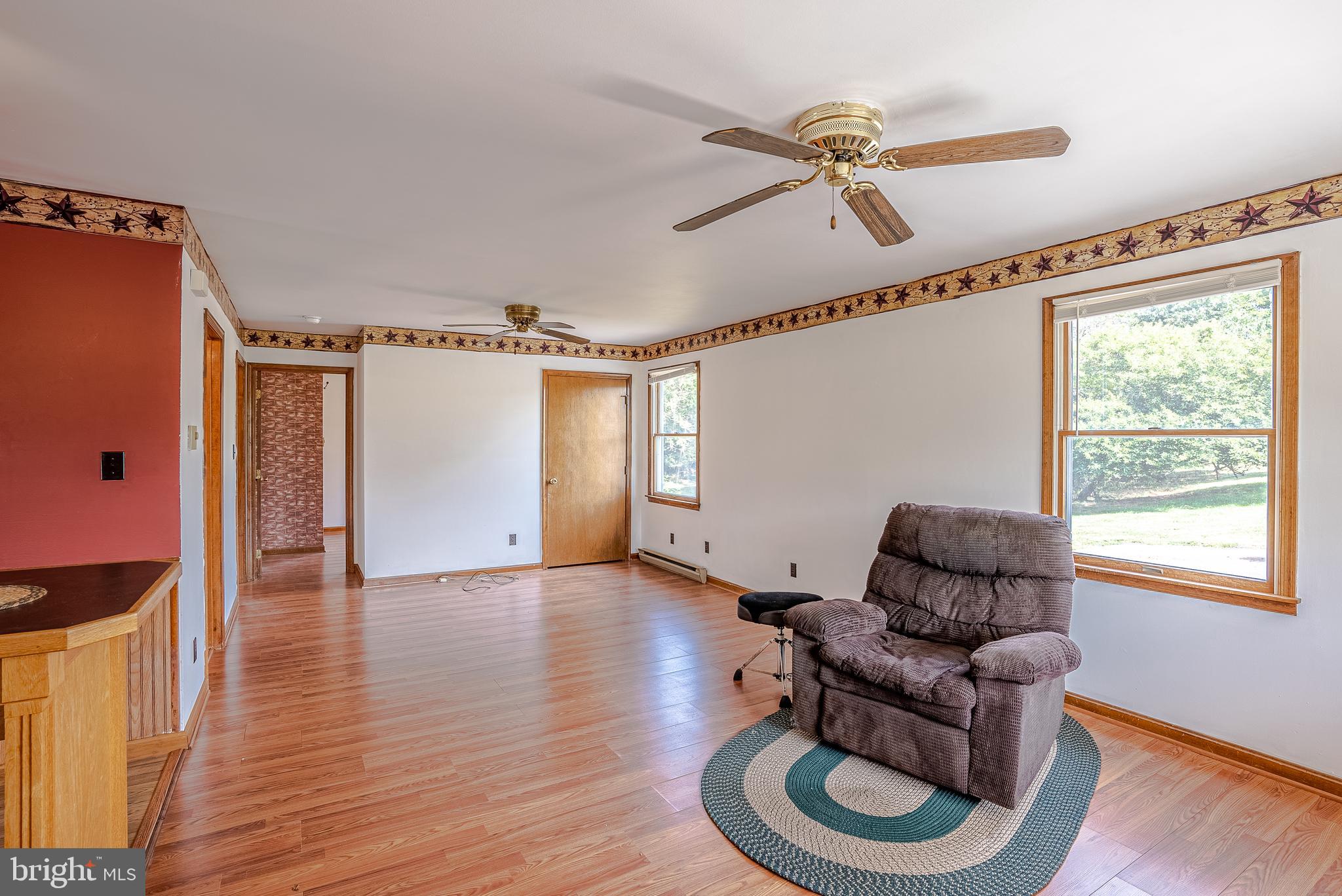 20770 Keadle Road Boonsboro, MD 21713 - Photo 10 of 24 Living room Pic 3