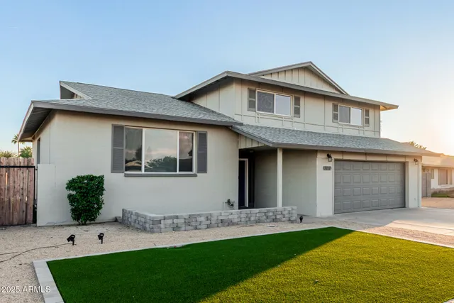 $734,900 | 1717 East Pebble Beach Drive, Tempe, AZ 85282