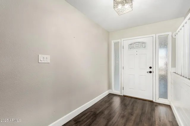 $734,900 | 1717 East Pebble Beach Drive, Tempe, AZ 85282