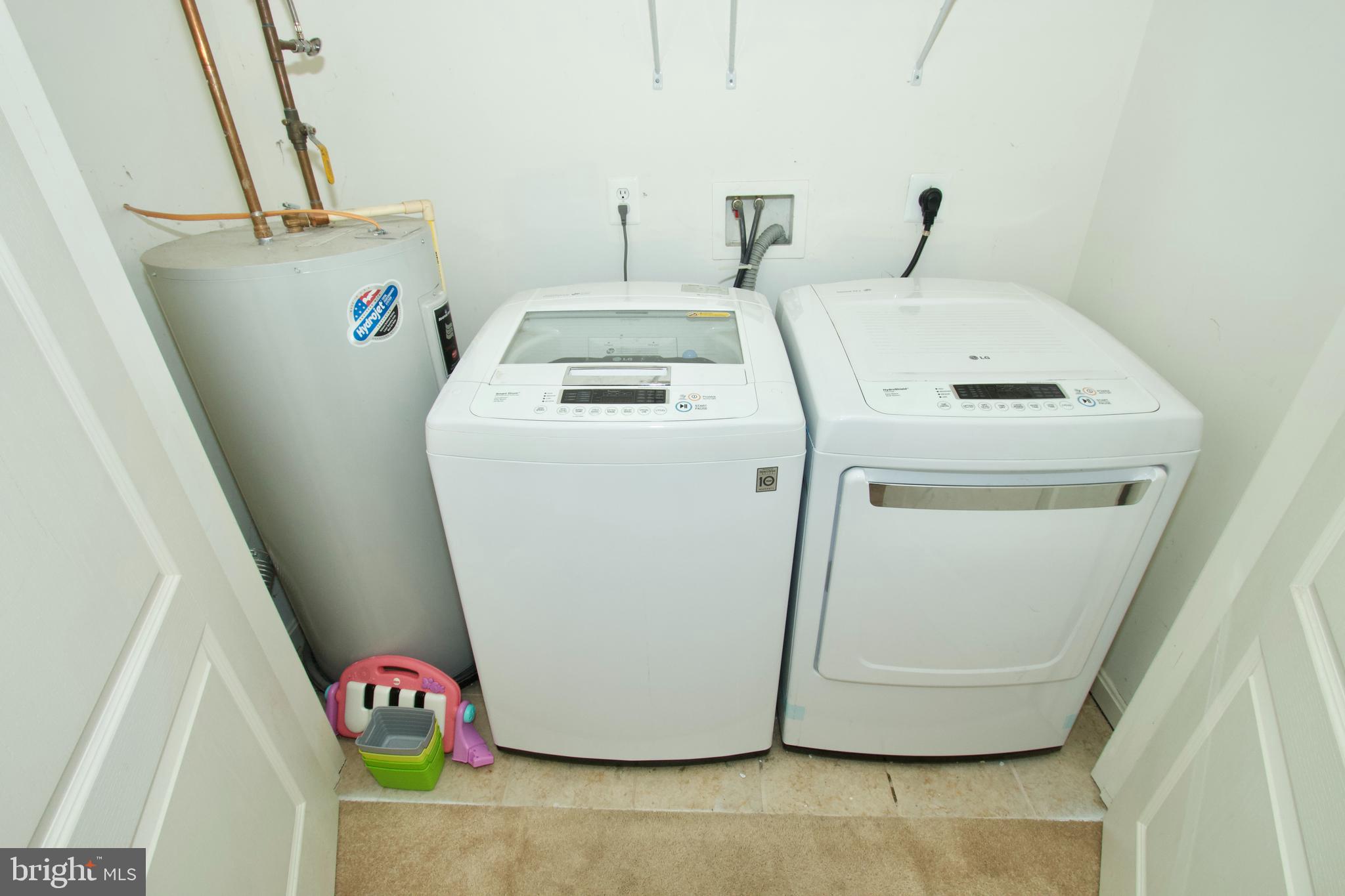 6816 Annapolis Road Hyattsville, MD 20784 - Photo 8 of 37 Laundry
