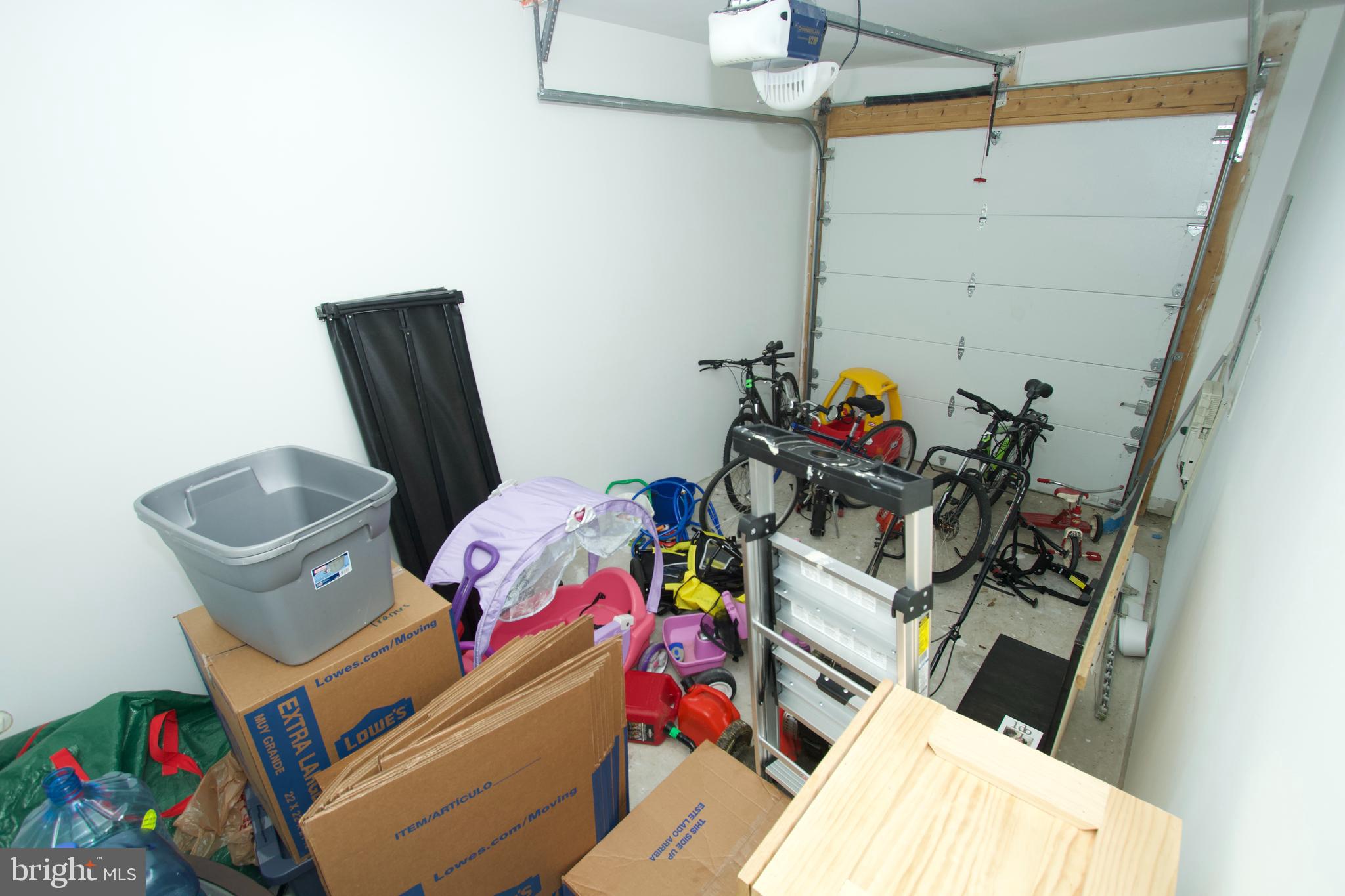 6816 Annapolis Road Hyattsville, MD 20784 - Photo 10 of 37 Garage view from inside access