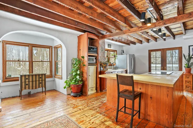 $875,000 | 1780 Strawberry Road, Mohegan Lake, NY 10547