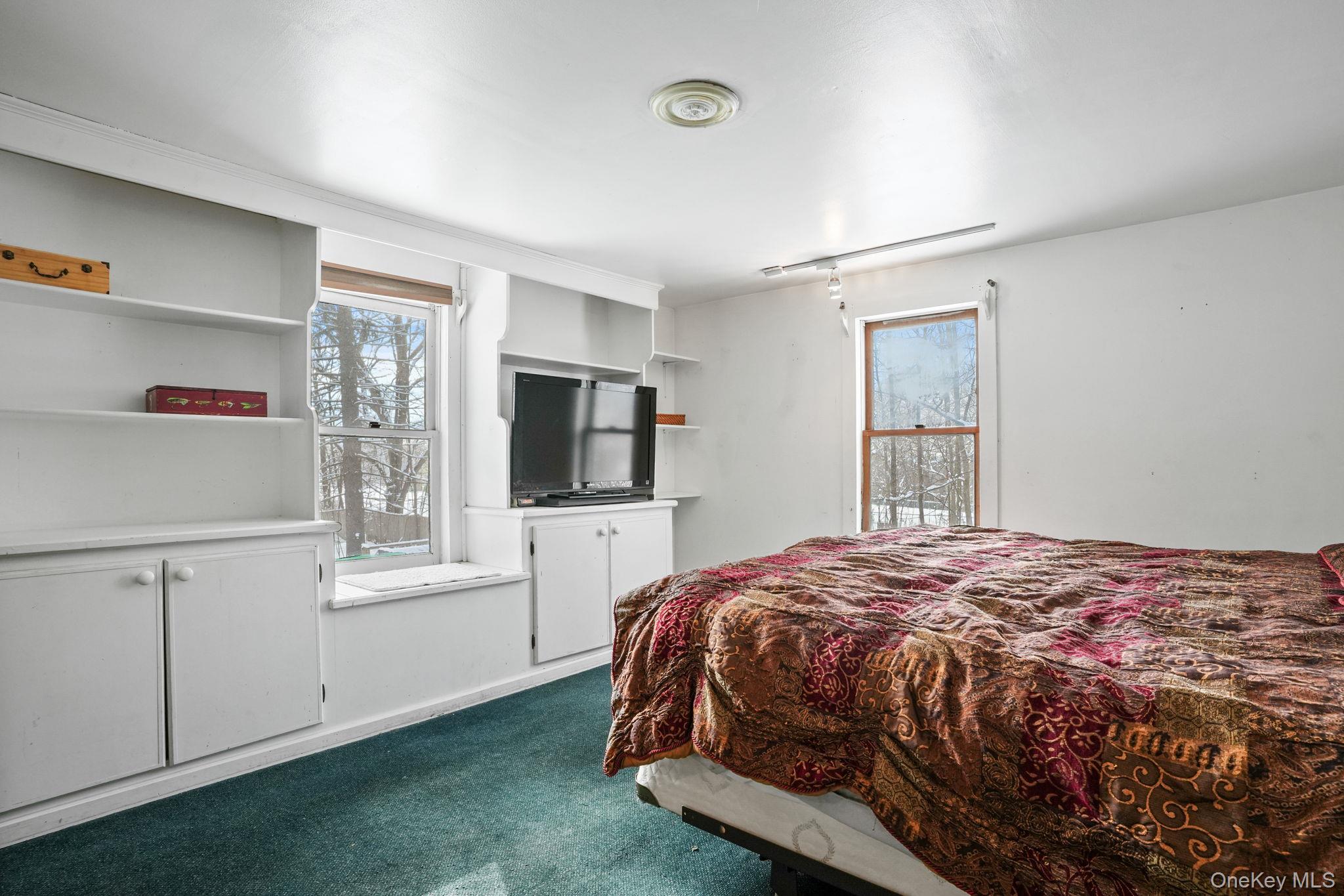 1780 Strawberry Road Mohegan Lake, NY 10547 - Photo 21 of 46