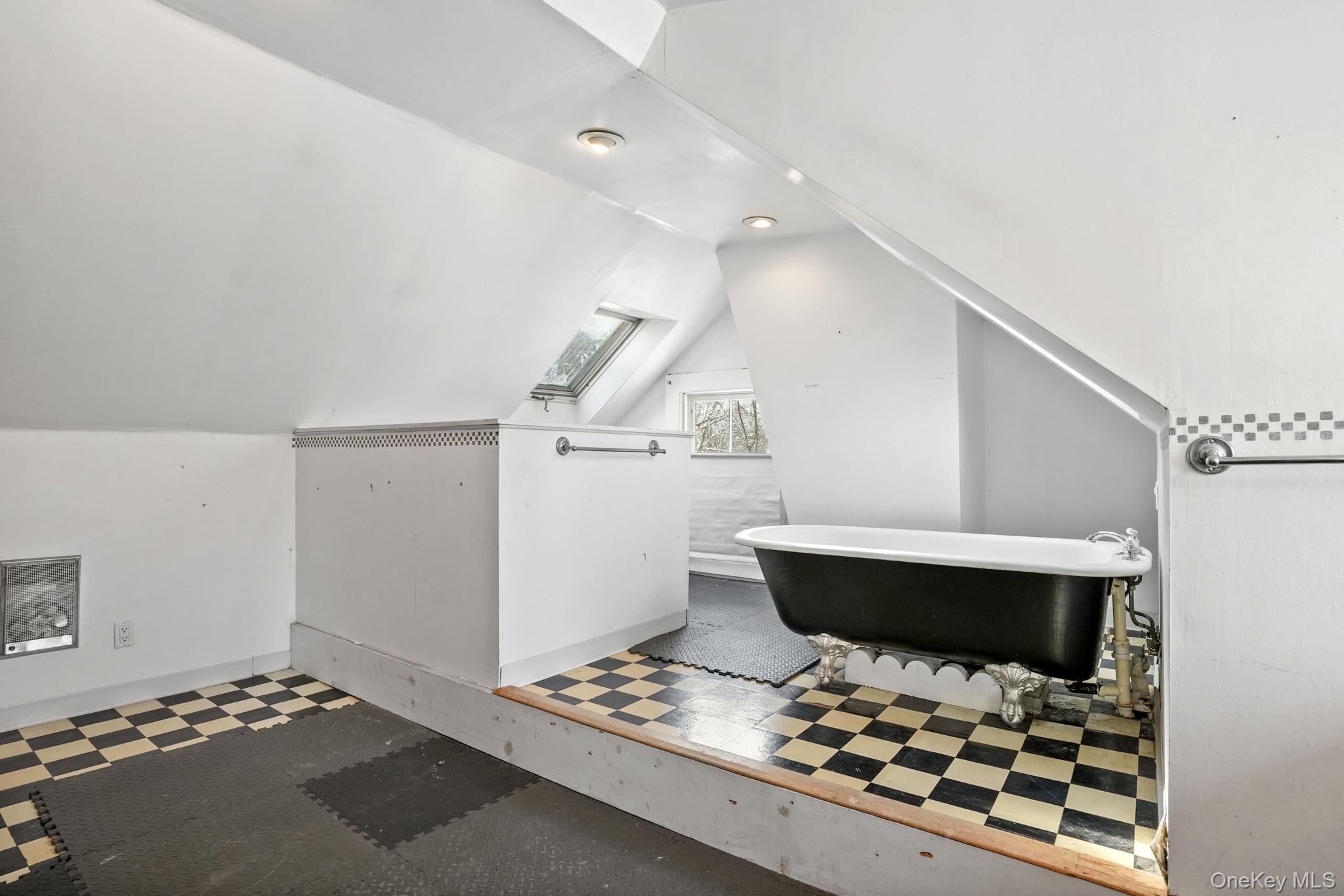 1780 Strawberry Road Mohegan Lake, NY 10547 - Photo 31 of 46