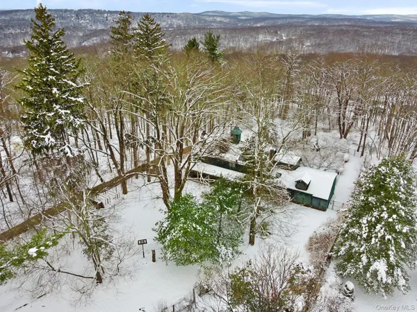 $879,000 | 1780 Strawberry Road, Mohegan Lake, NY 10547