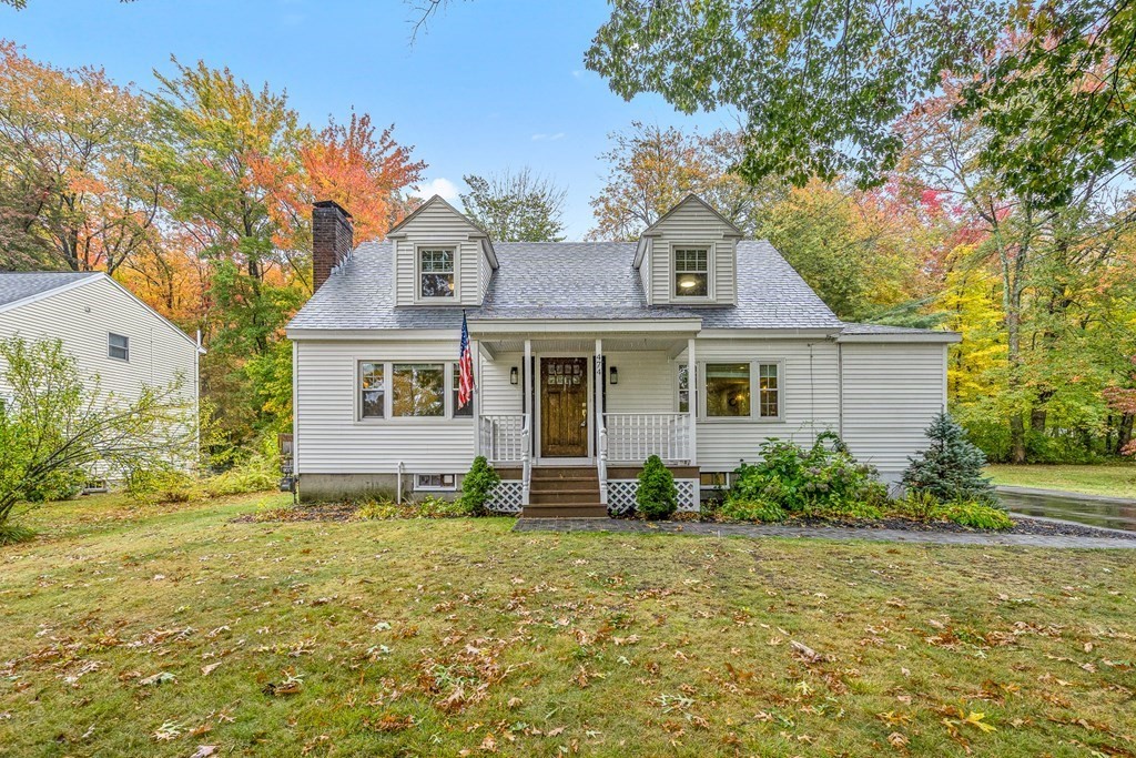474 Waverly Road North Andover, MA 01845 - Photo 1 of 39 Gallery Image 1