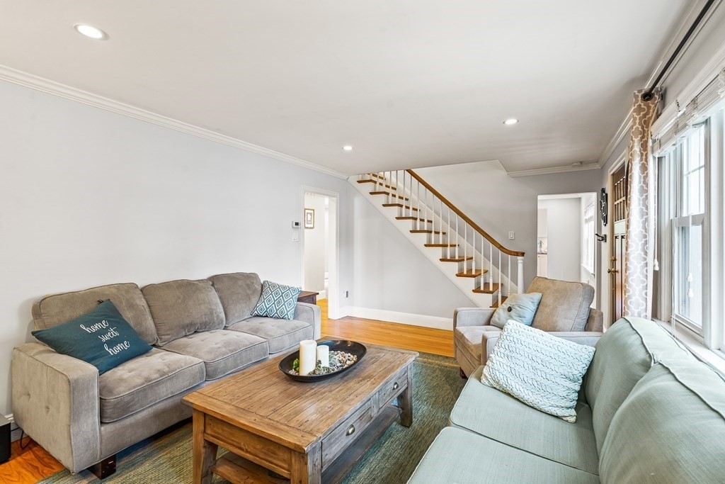 474 Waverly Road North Andover, MA 01845 - Photo 7 of 39 Gallery Image 7