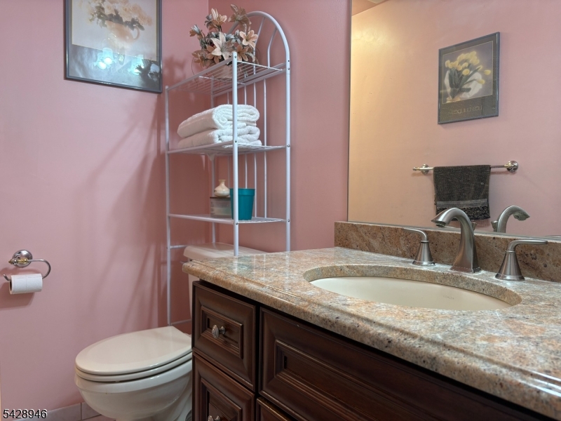 276 Edwards Road Parsippany, NJ 07054 - Photo 5 of 7