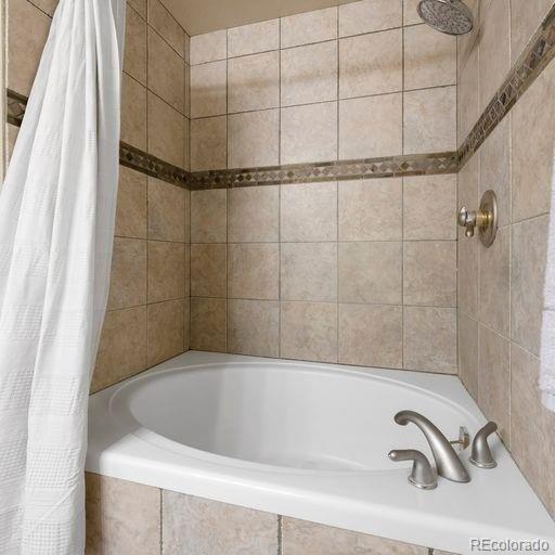 2181 Maples Place Highlands Ranch, CO 80129 - Photo 33 of 40 Gallery Image 33