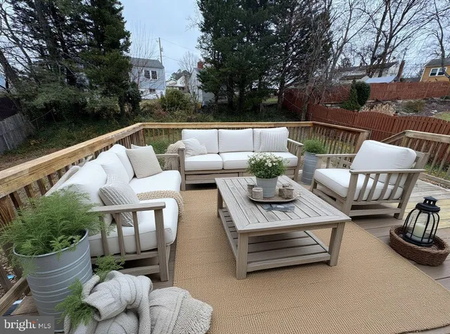 $475,000 | 6707 Lamont Drive, Hyattsville, MD 20784