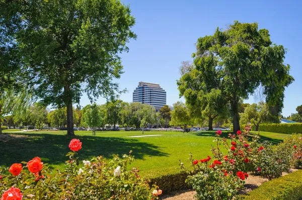 $1,448,000 | 1028 Foster Square Lane, Unit 305, Foster City, CA 94404