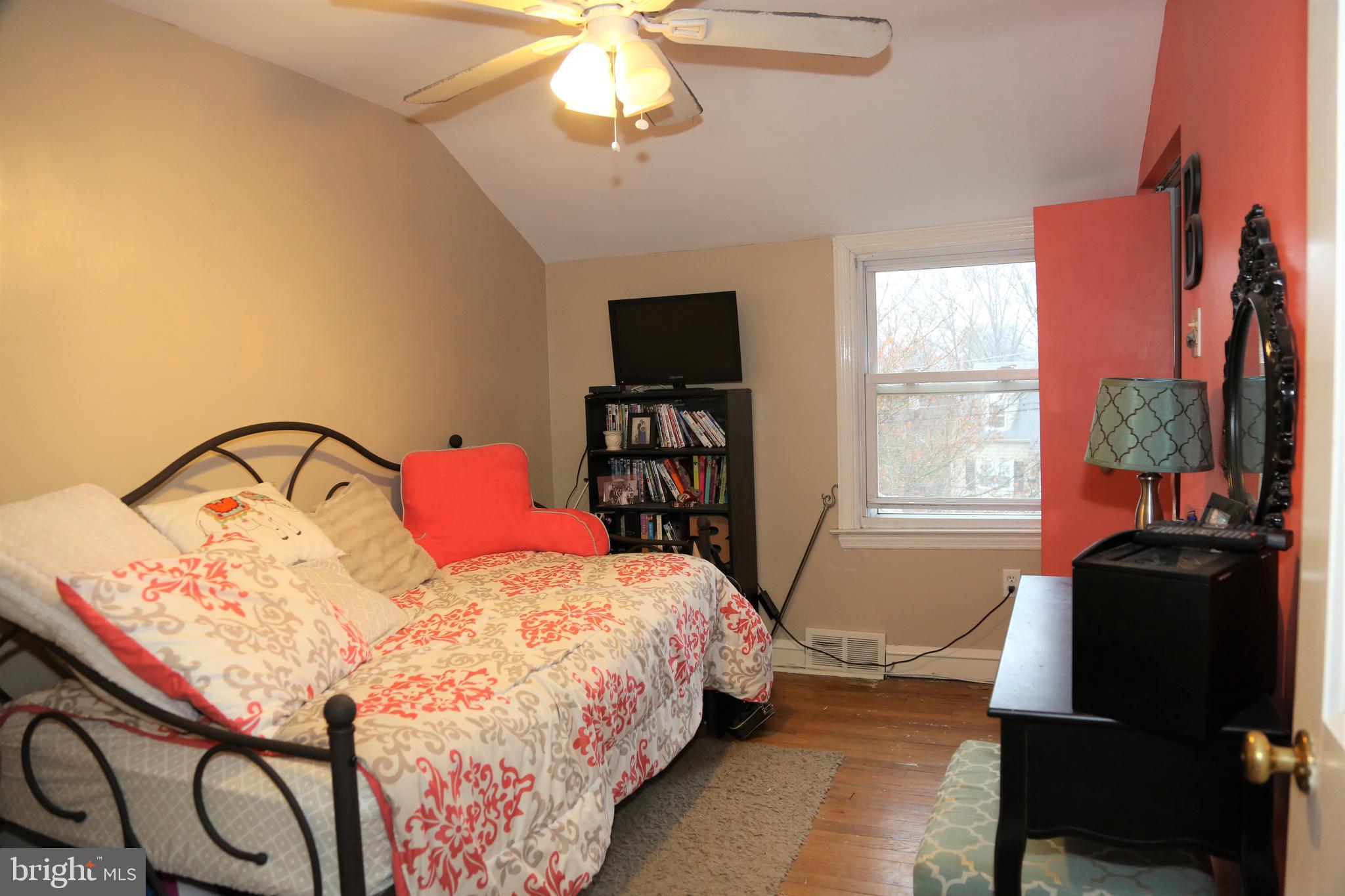 413 East Ridley Avenue Ridley Park, PA 19078 - Photo 42 of 43 3rd bedroom