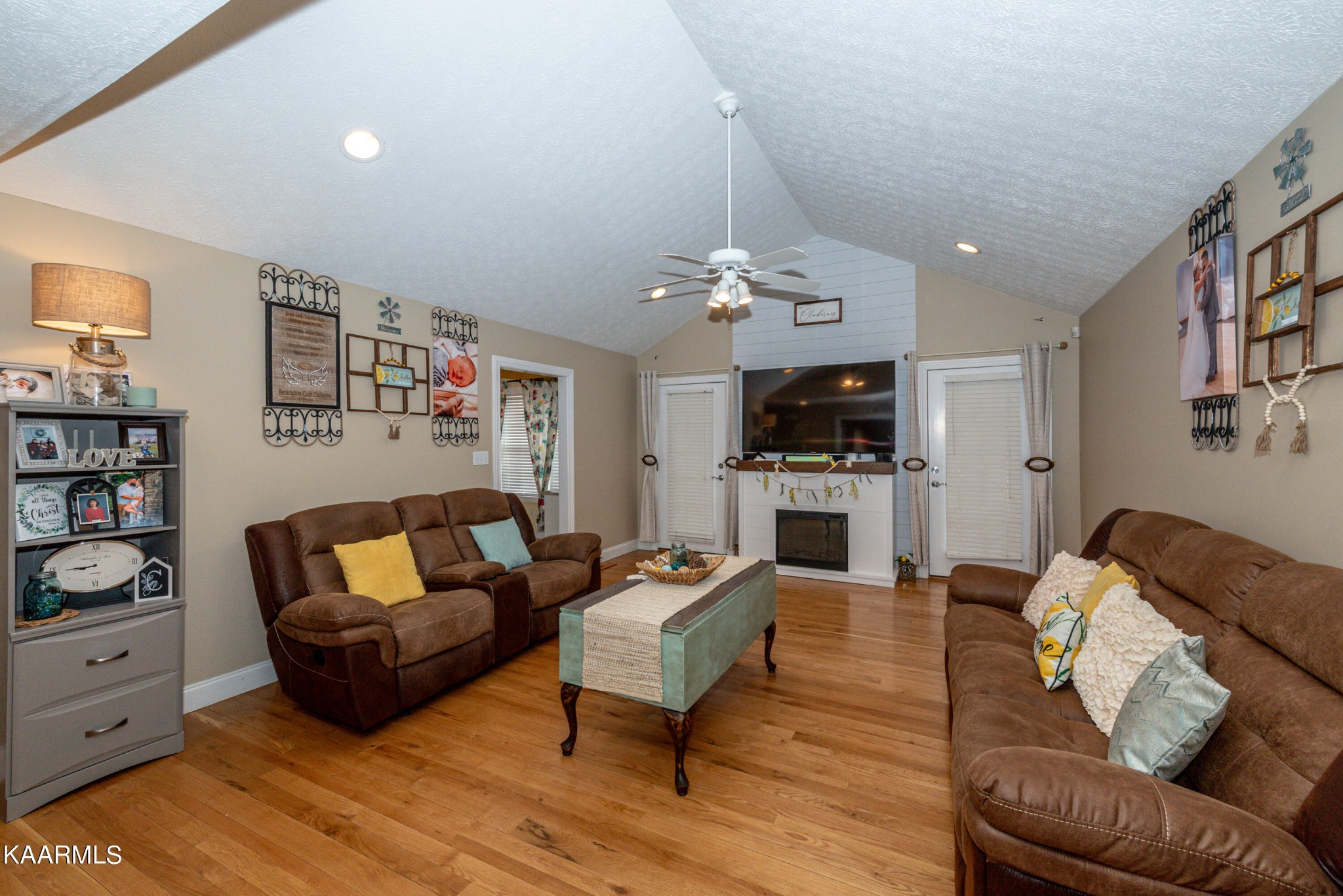 4167 Pea Ridge Road Maryville, TN 37804 - Photo 10 of 48 Gallery Image 10