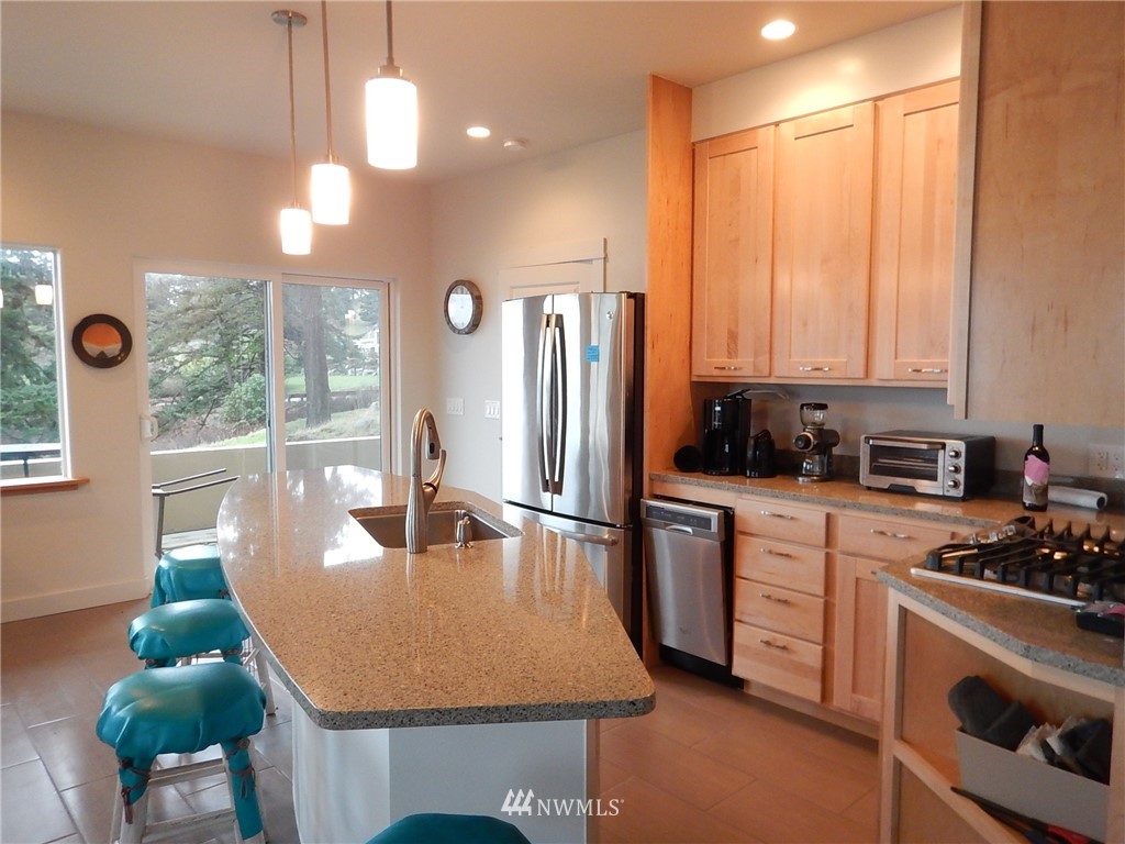 4139 Pear Point Road Friday Harbor, WA 98250 - Photo 6 of 25 Gallery Image 6