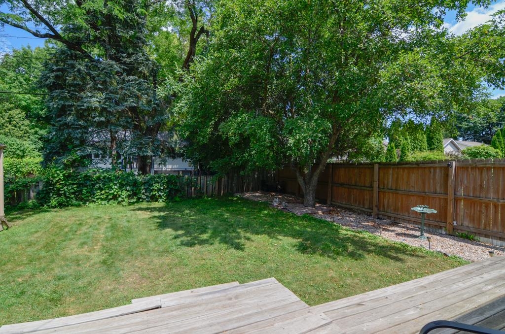 816 East Harrison Street Appleton, WI 54915 - Photo 35 of 40