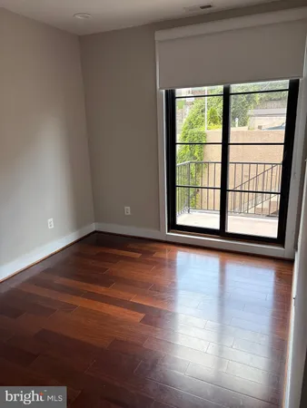 $3,200 | 4004 Edmunds Street Northwest, Unit 7, Washington, DC 20007