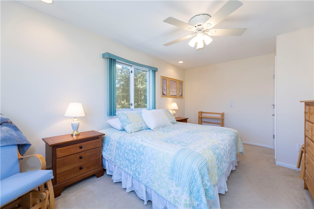 183 Shore Road Westerly, RI 02891 - Photo 19 of 36