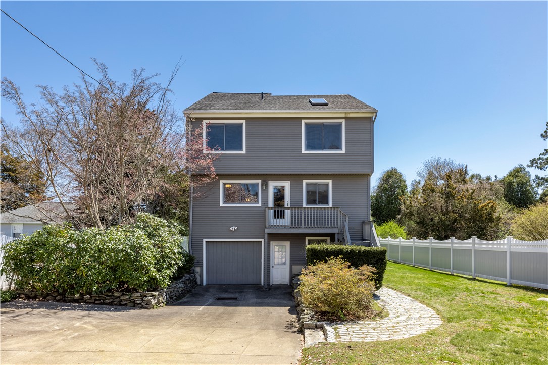 183 Shore Road Westerly, RI 02891 - Photo 4 of 36