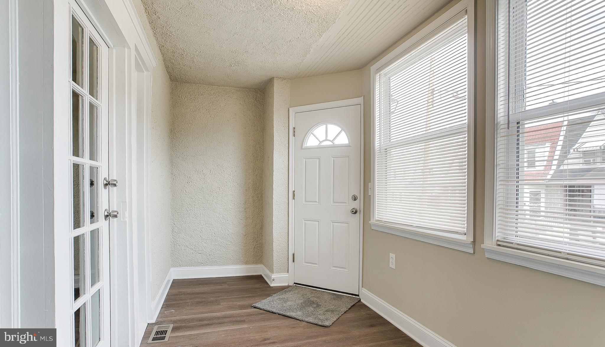 550 Littlecroft Road Upper Darby, PA 19082 - Photo 4 of 24