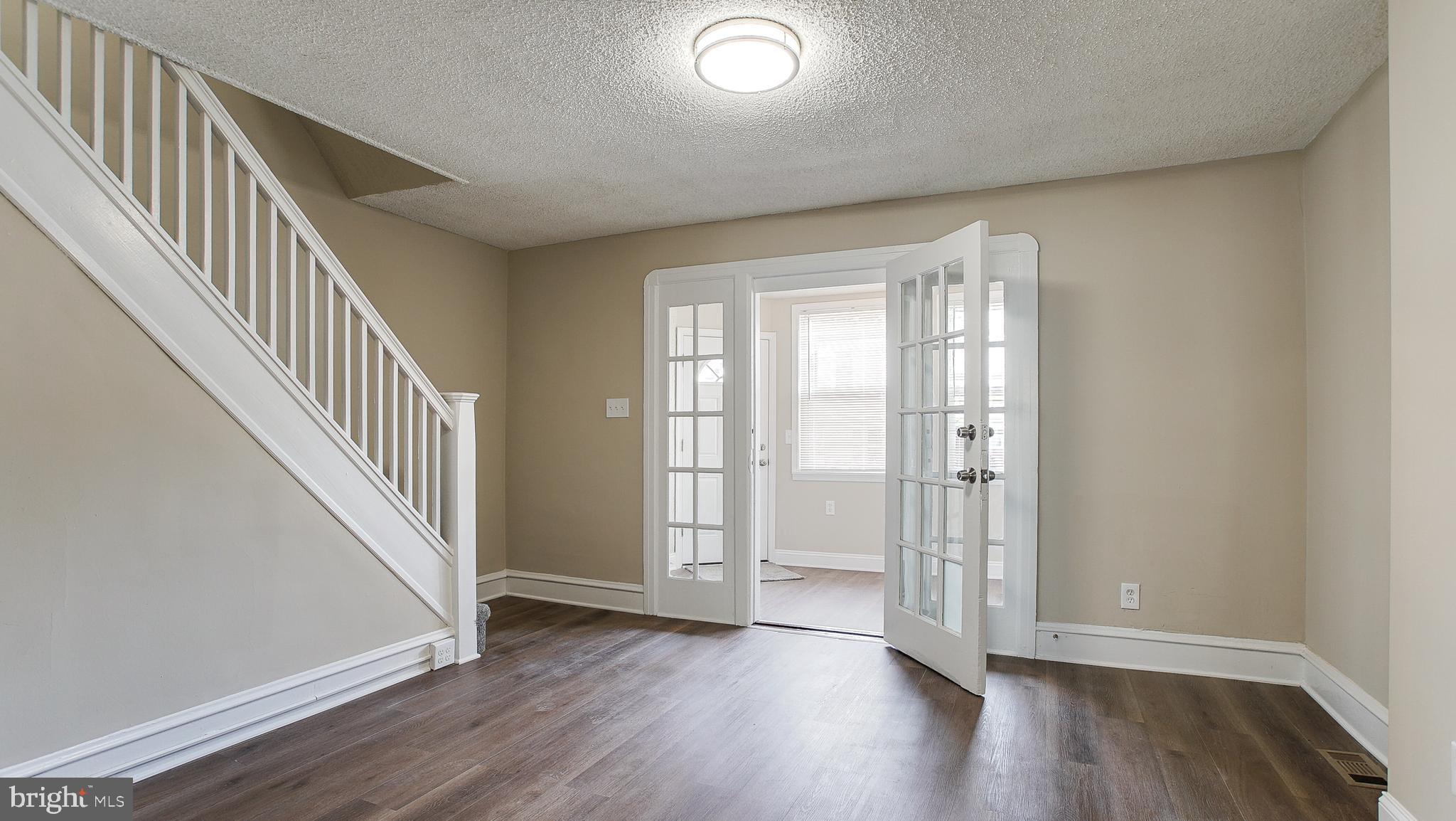550 Littlecroft Road Upper Darby, PA 19082 - Photo 5 of 24