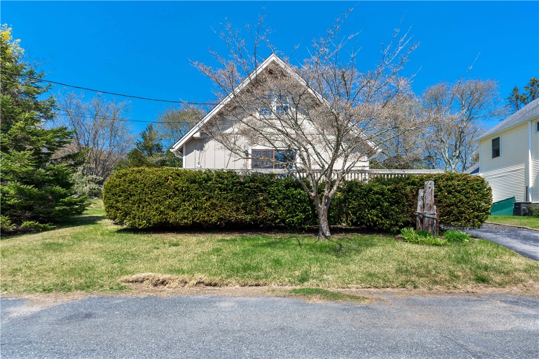 25 Westside Road South Kingstown, RI 02879 - Photo 2 of 40