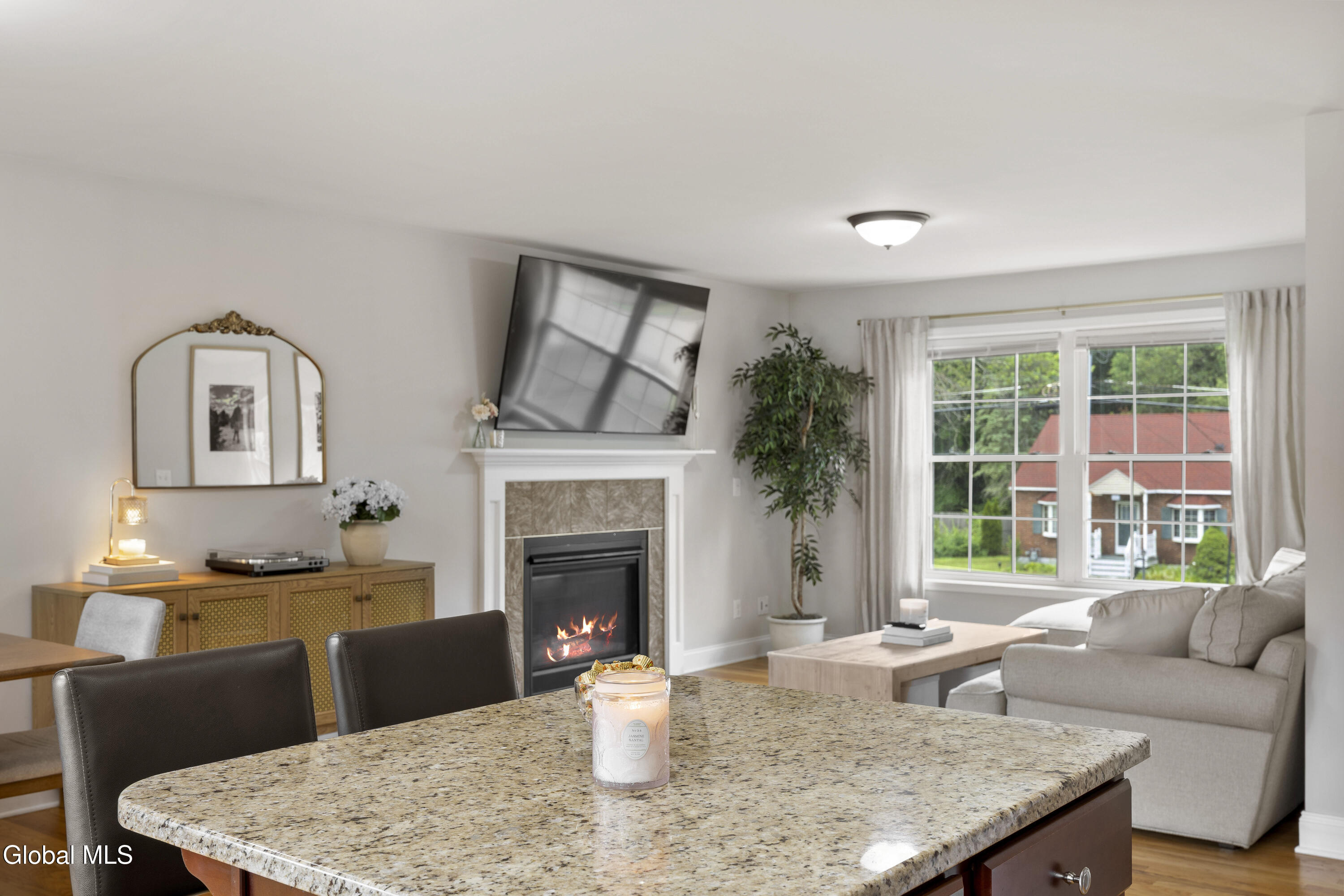 3062 Sunset Lane Schenectady, NY 12303 - Photo 11 of 37 11