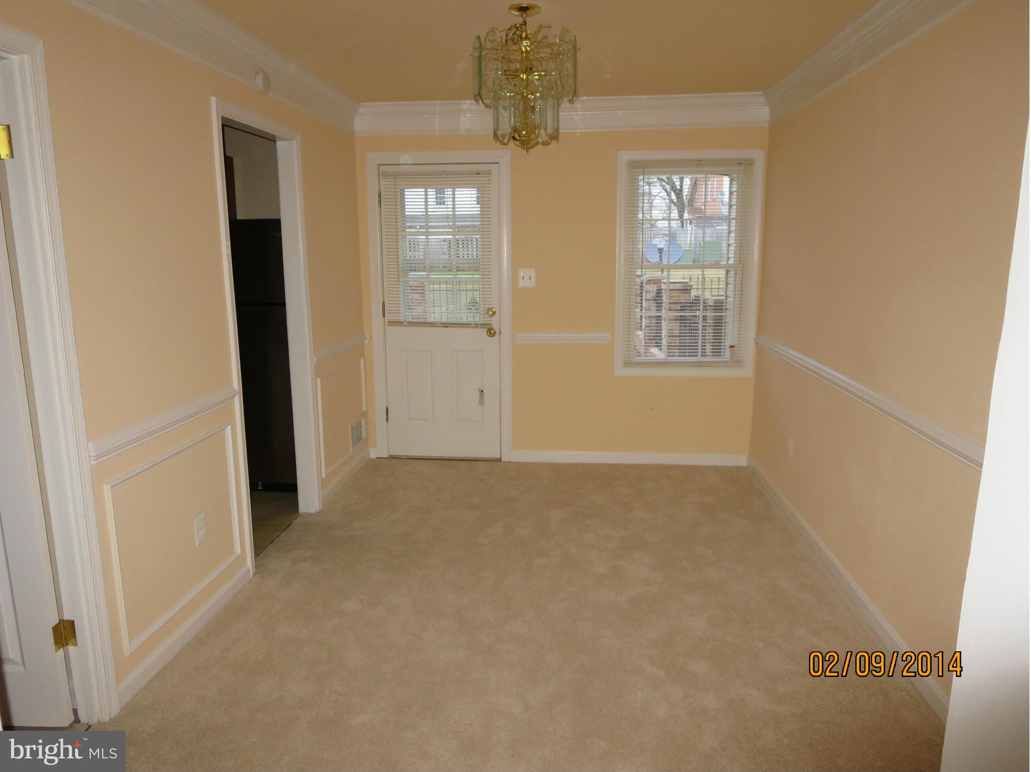 9256 Taney Road Manassas, VA 20110 - Photo 4 of 12 Dining Room
