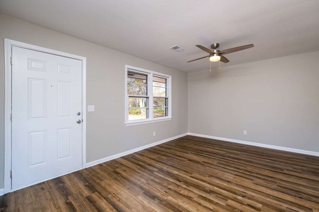 434 Seminole Road Sumter, SC 29150 - Photo 8 of 31 Gallery Image 8