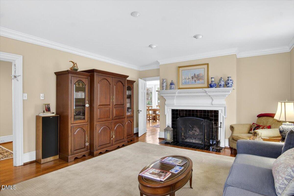2064 Oxford Road Henderson, NC 27536 - Photo 5 of 70