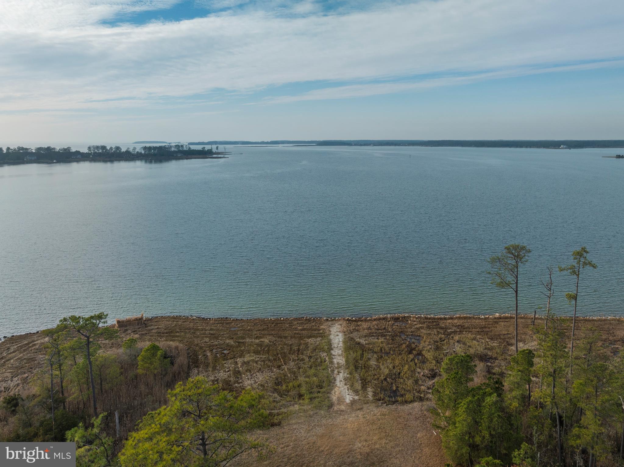 5200 Travelers Rest Road Cambridge, MD 21613 - Photo 6 of 27 a view of a room with an ocean view