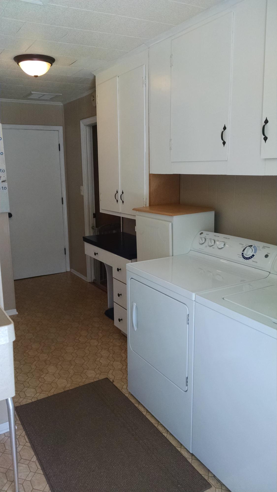 711 Otis Road Walterboro, SC 29488 - Photo 48 of 49 Laundry Utility Room