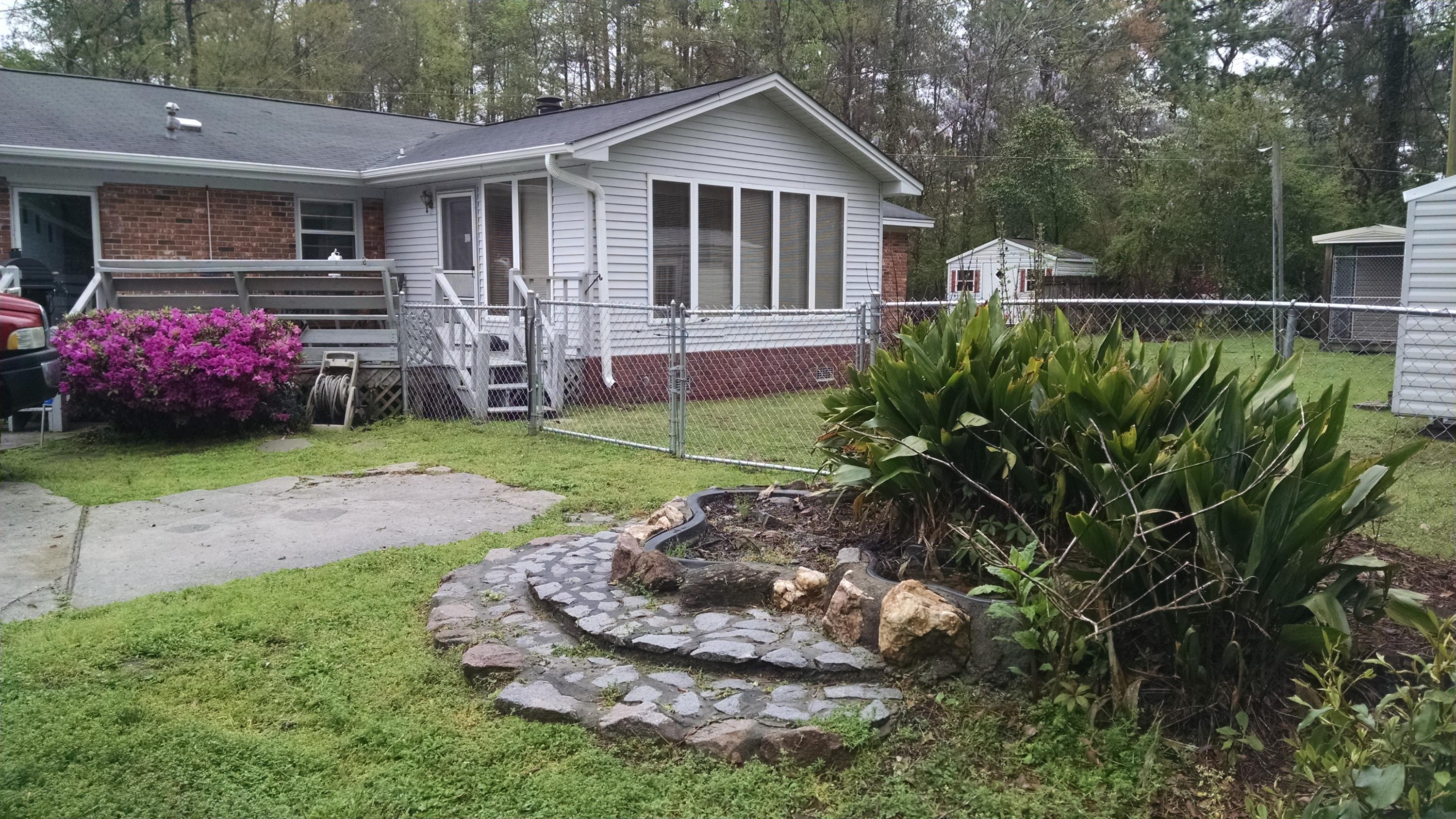 711 Otis Road Walterboro, SC 29488 - Photo 6 of 49 IMG_20160326_112454441