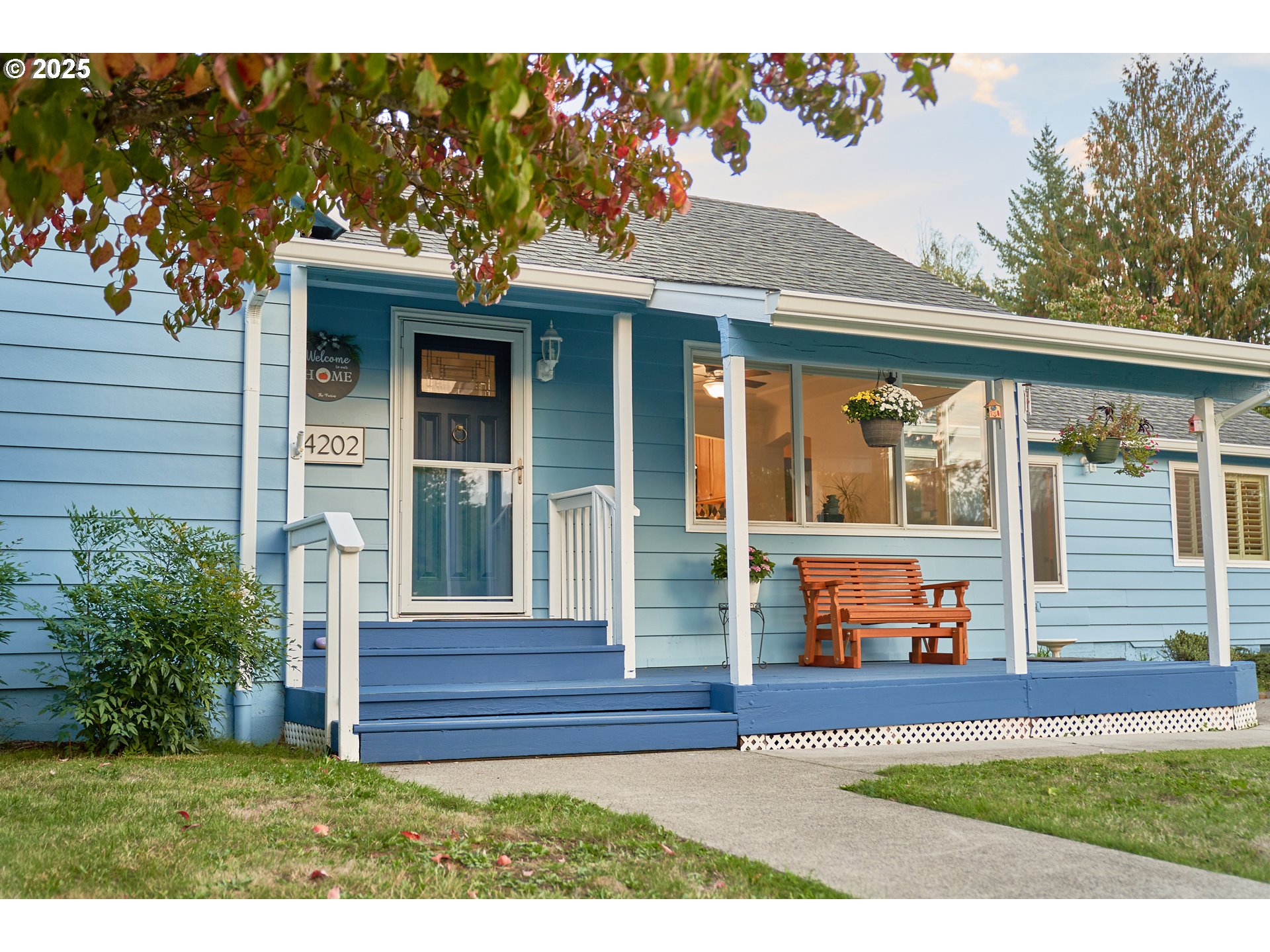 4202 Northeast Everett Court Camas, WA 98607 - Photo 2 of 24